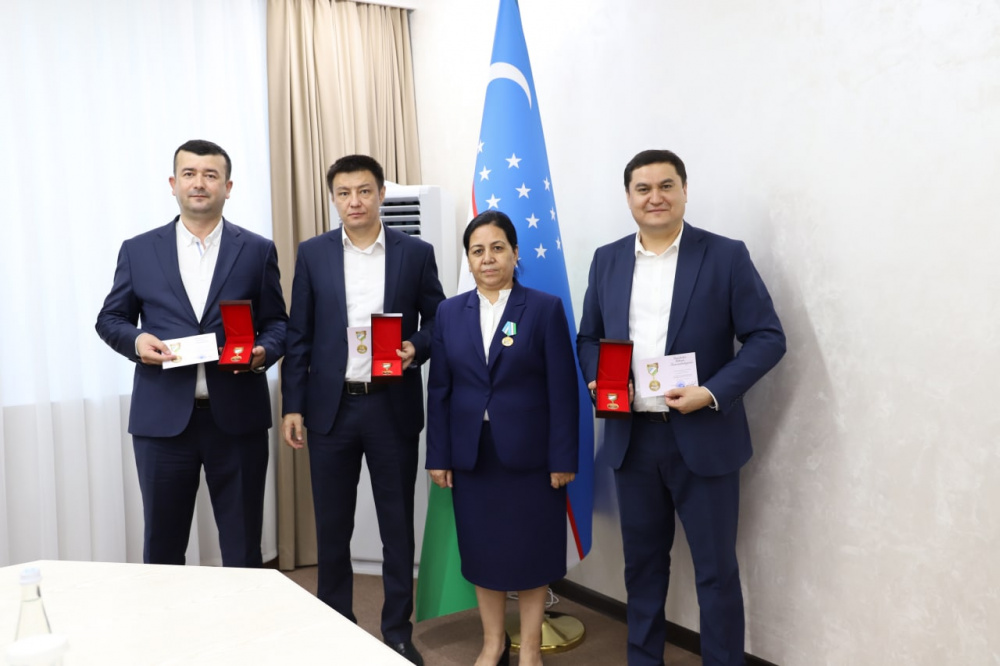 On the eve of the Independence Day, employees of Mikrokreditbank were awarded with commemorative badges and certificates of honor