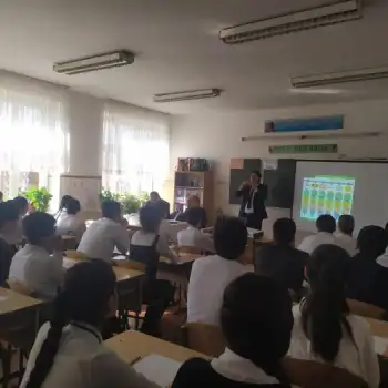 Для школьников был организован практический урок