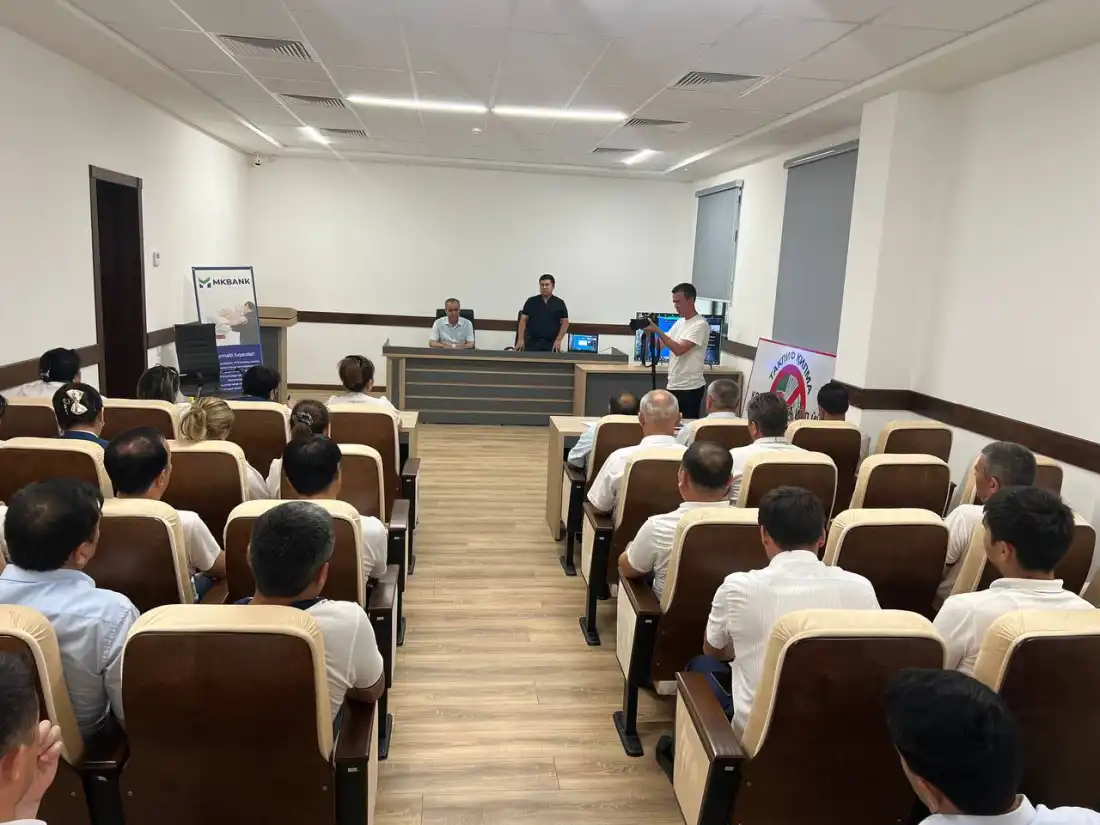 Учебный семинар, проведенный в Джизакской области ответственными сотрудниками головного офиса в сотрудничестве с представителями правоохранительных органов.