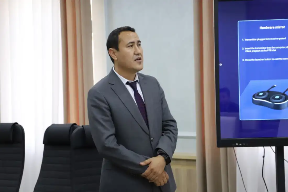 "Language holiday" is being celebrated in Mikrokreditbank