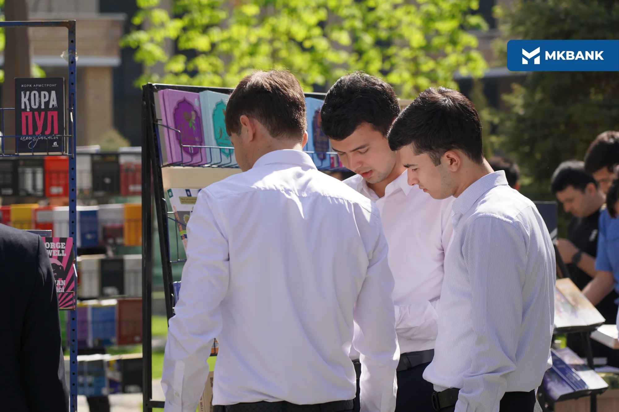 Group 2131329427.png